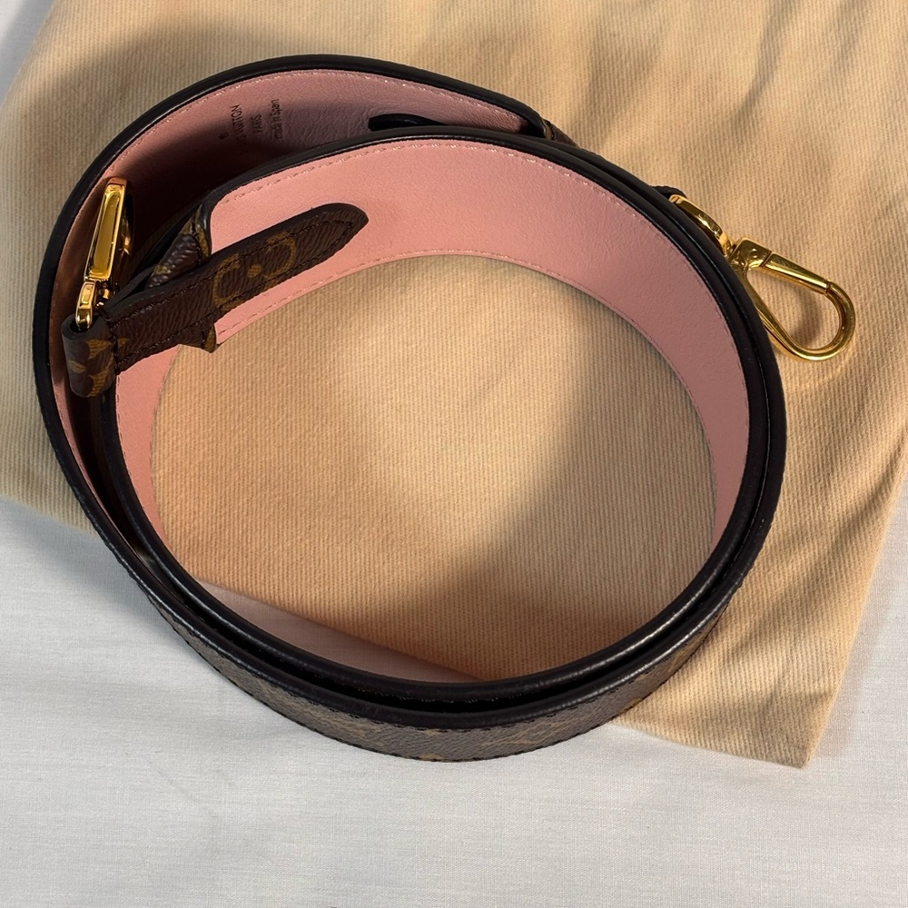 Gorgeous Louis Vuitton Bandouliere Strap Monogram Rose Sold - Picture 3 of 9